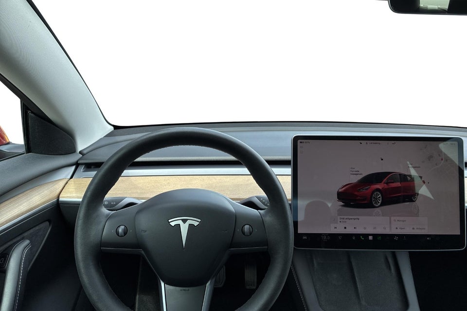 Tesla Model 3 Standard Range+ RWD 4d