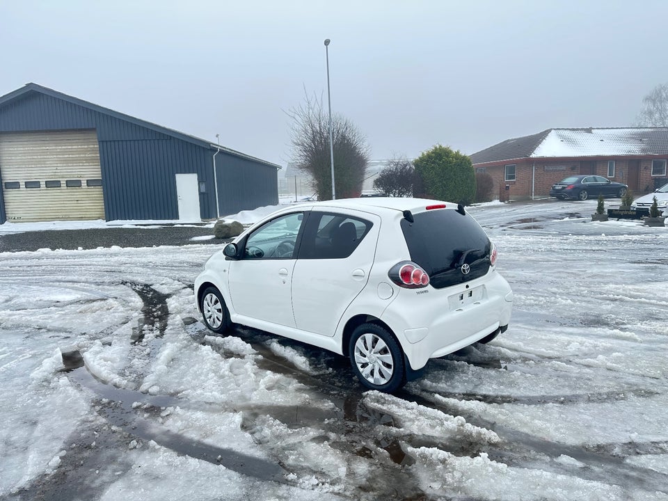 Toyota Aygo 1,0 VVT-i T2 Air 5d