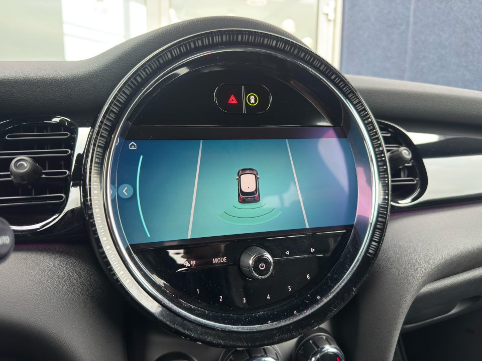 MINI Cooper SE Essential 3d