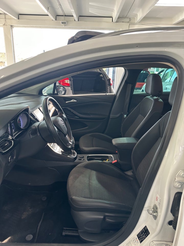 Opel Astra 1,6 CDTi 136 Innovation Sports Tourer 5d