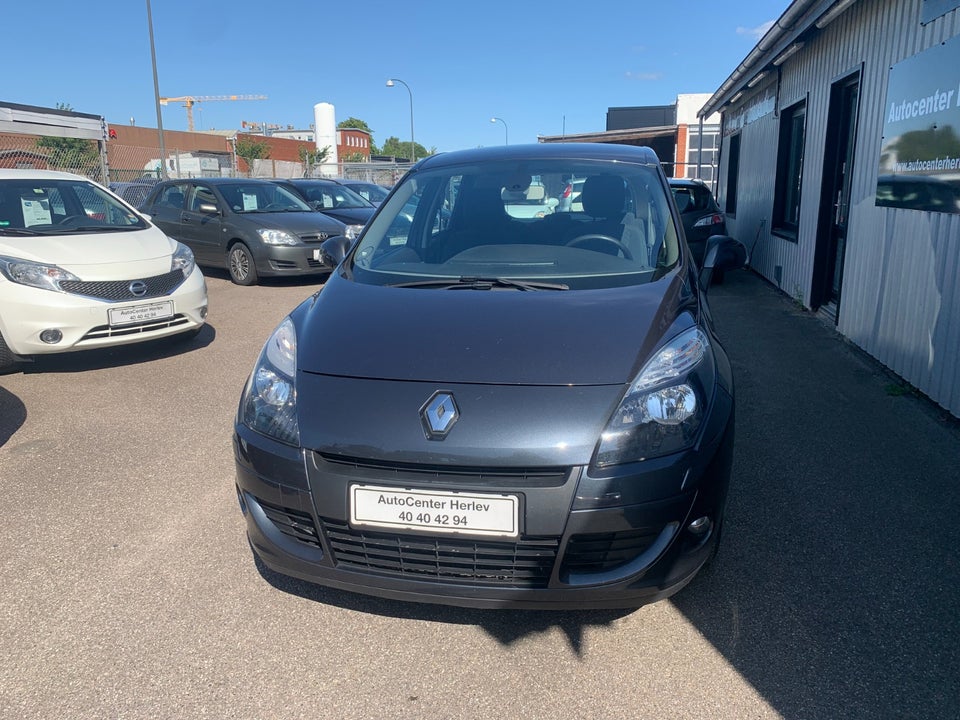 Renault Scenic III 1,6 16V Dynamique 5d