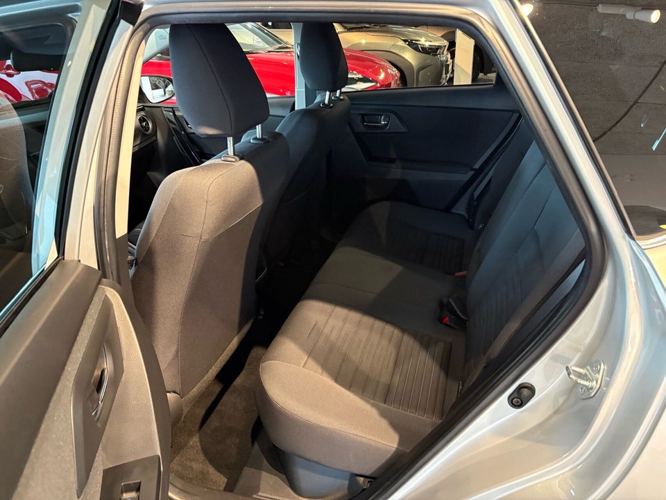 Toyota Auris 1,8 Hybrid H2 Comfort CVT 5d