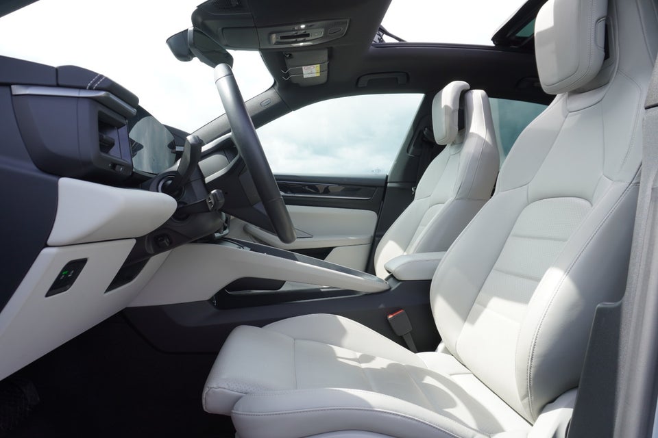 Porsche Macan 4 5d