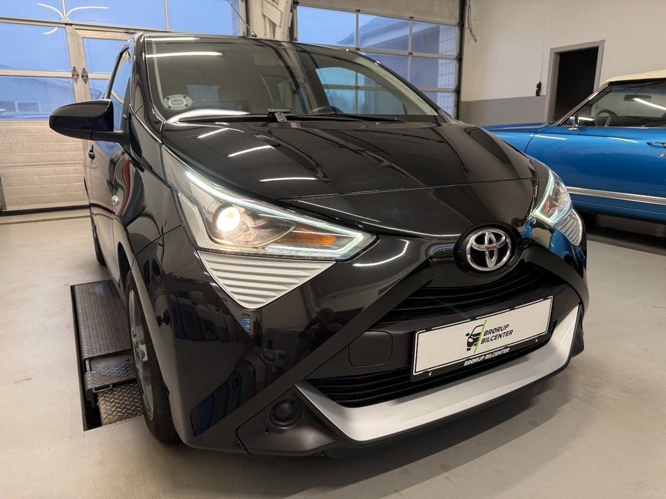 Toyota Aygo 1,0 VVT-i x-pression 5d