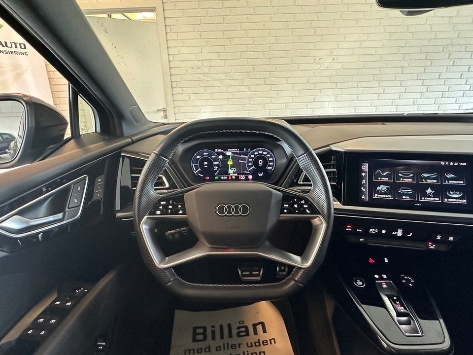 Audi Q4 e-tron 40 S-line 5d