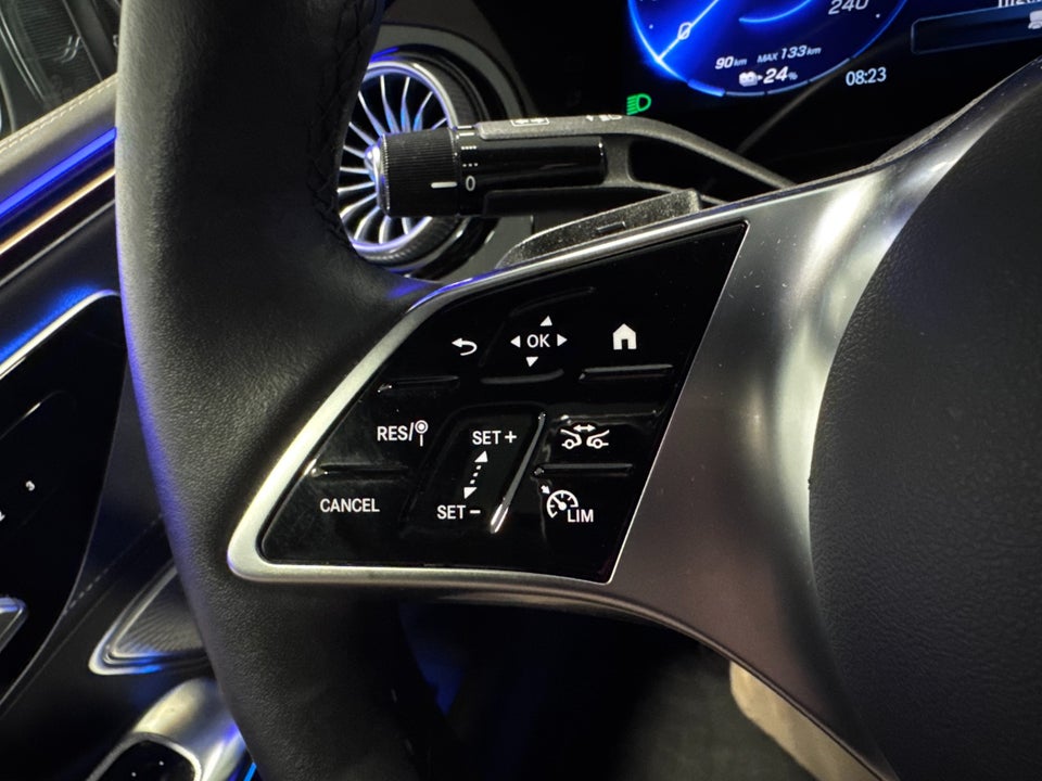 Mercedes EQE300 AMG Line Premium Plus 4d