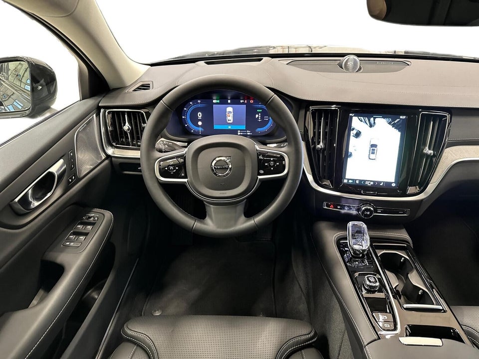 Volvo V60 2,0 T8 ReCharge Ultra aut. AWD 5d