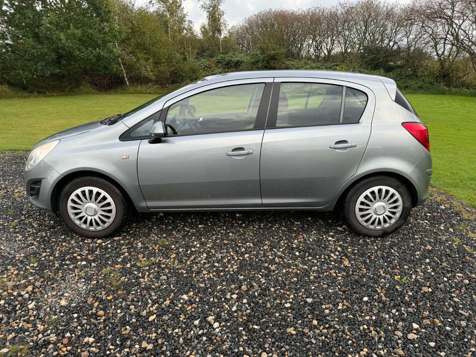 Opel Corsa 1,0 12V Enjoy 5d