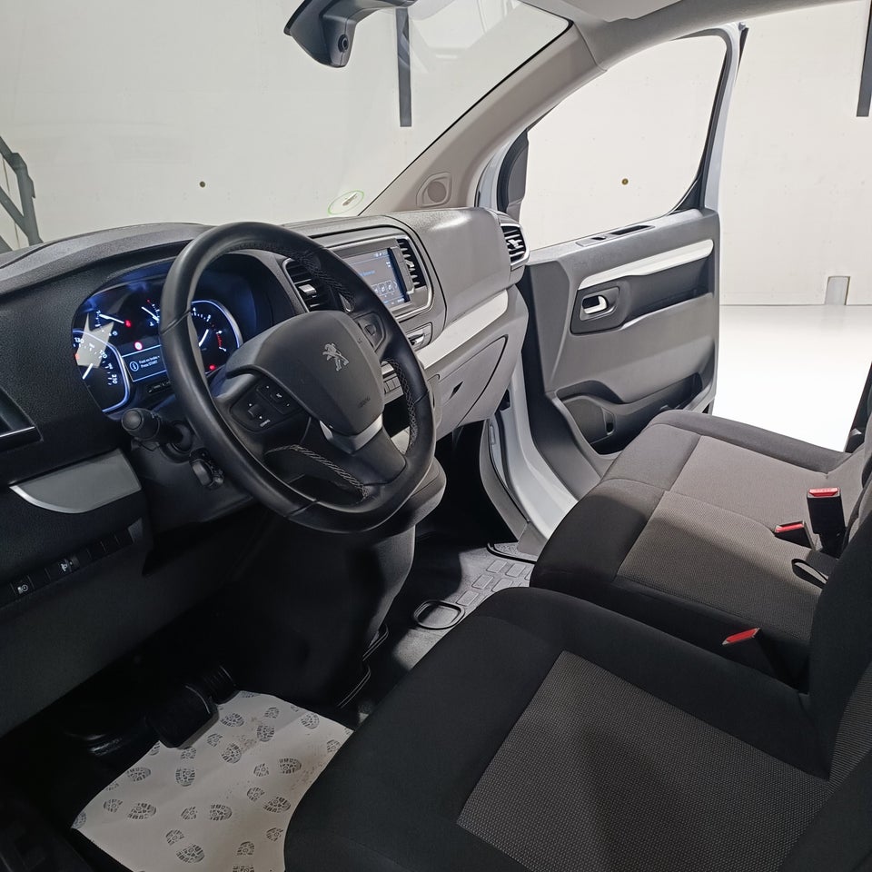 Peugeot Expert 2,0 BlueHDi 144 L2 Premium EAT8 Van