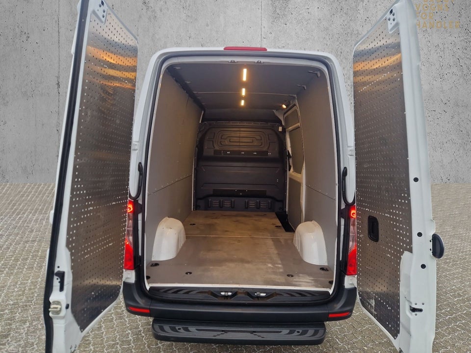 Mercedes Sprinter 317 2,0 CDi A2 Kassevogn aut. RWD