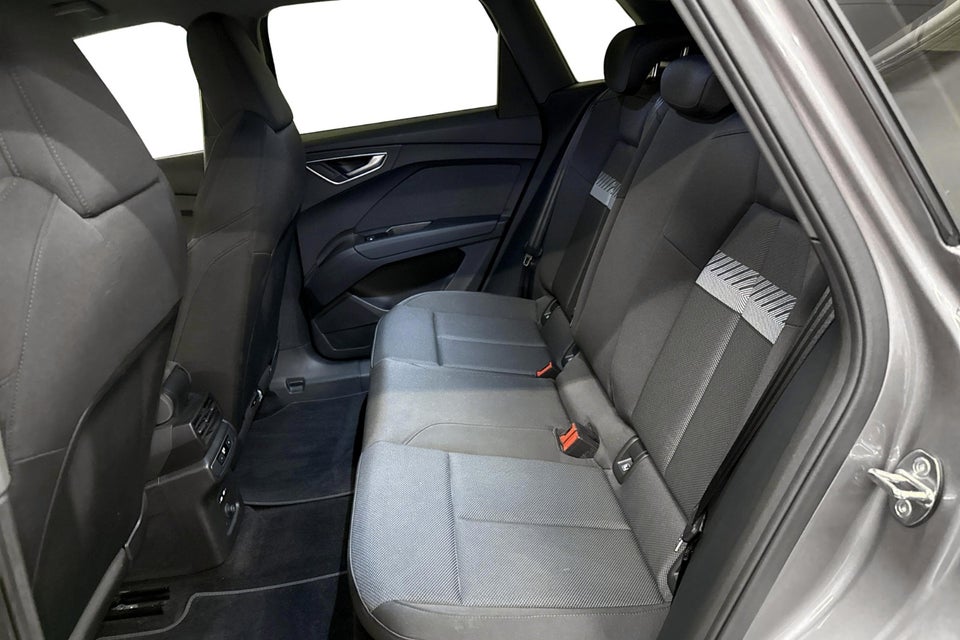 Audi Q4 e-tron 45 Progress 5d