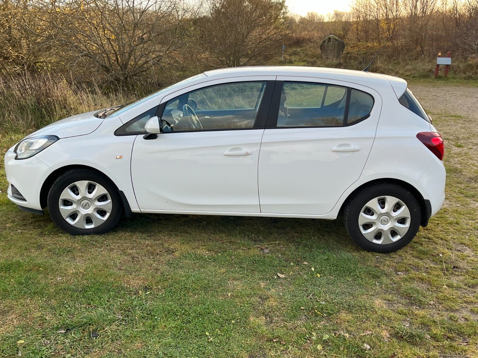 Opel Corsa 1,4 Essentia 5d