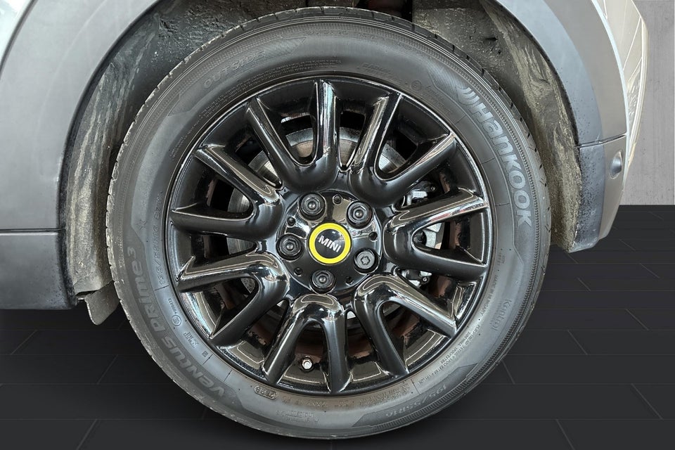 MINI Cooper SE Classic Trim 3d