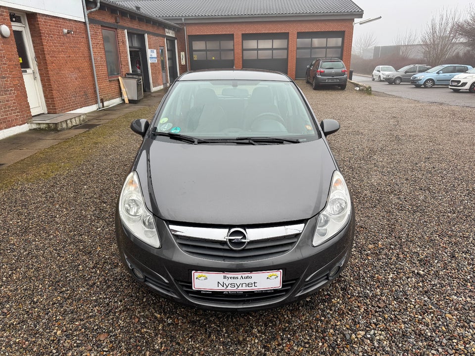 Opel Corsa 1,4 16V Cosmo 5d