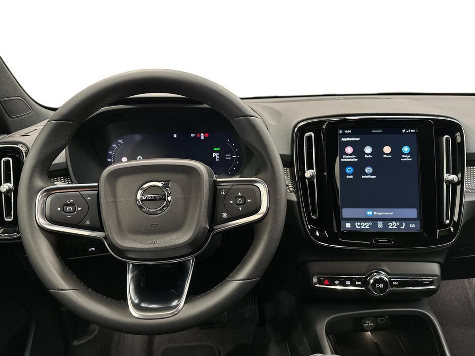 Volvo EX40 Extended Range Black Edition Excess 5d