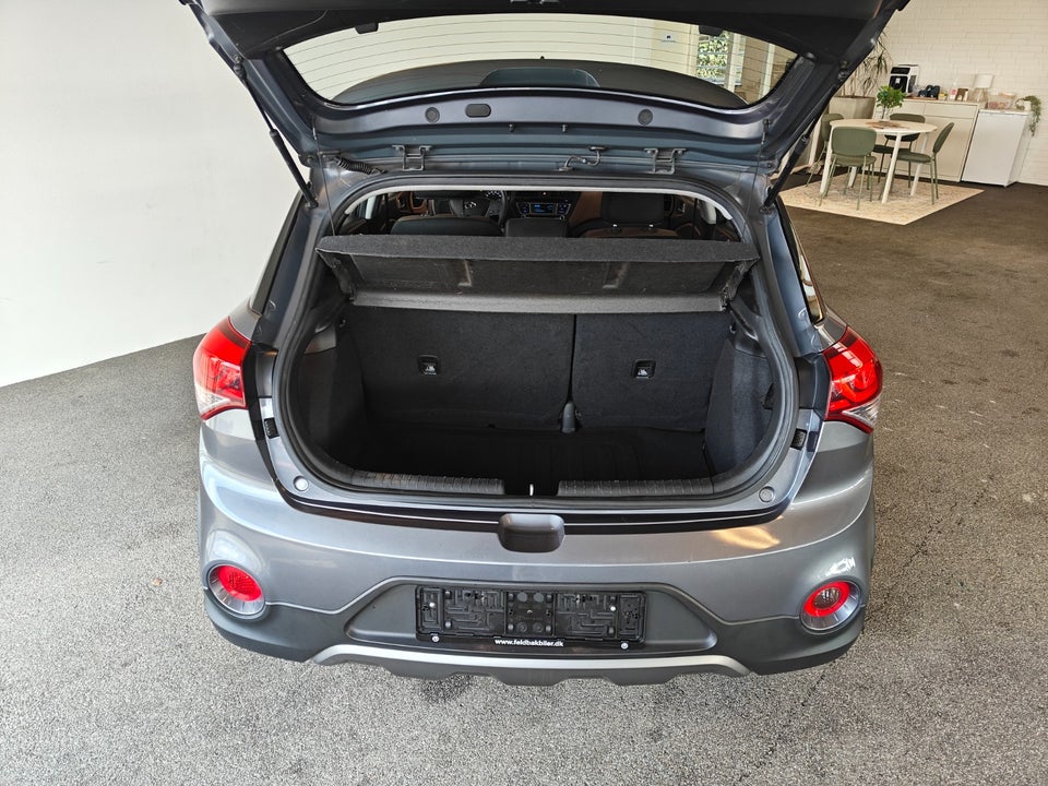Hyundai i20 Active Cross 1,4 CRDi 90 Trend 5d