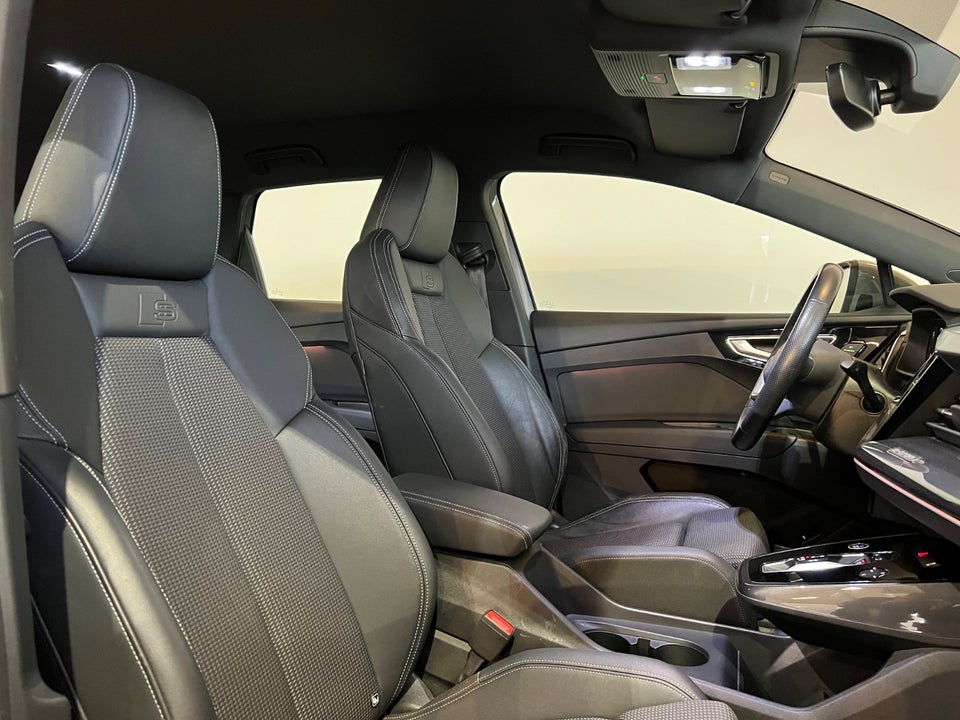 Audi Q4 e-tron 40 S-line 5d