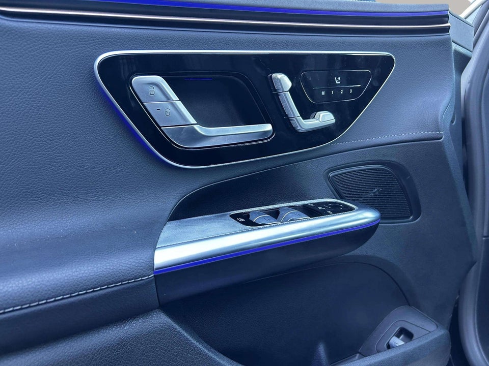 Mercedes EQE350 Electric Art 4d