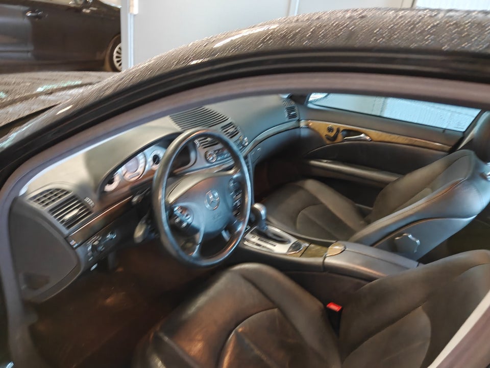 Mercedes E320 3,2 Avantgarde aut. 4d