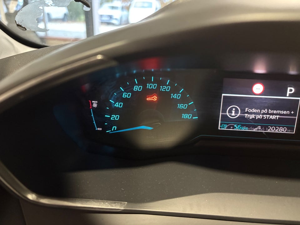 Peugeot e-208 50 Allure 5d