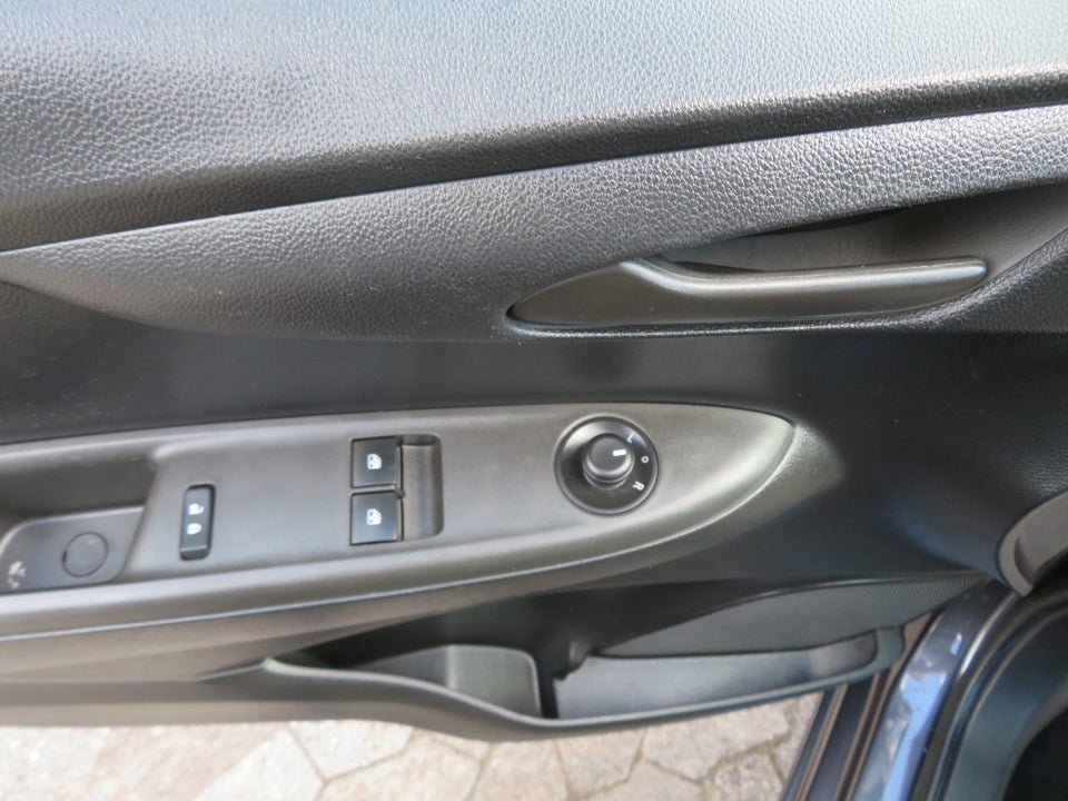 Opel Karl 1,0 Enjoy 5d