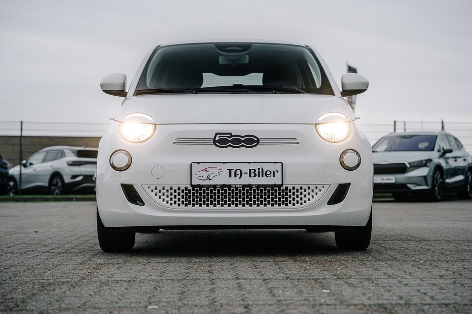 Fiat 500e 24 Action 3d