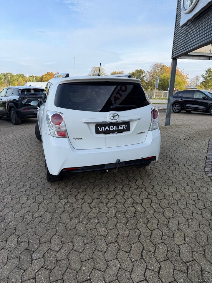 Toyota Verso 1,8 VVT-i T2 Touch 7prs 5d