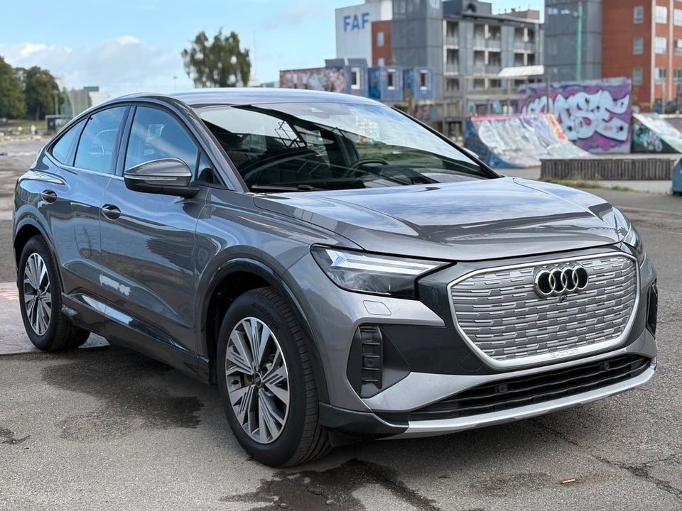 Audi Q4 e-tron 40 Advanced Sportback 5d