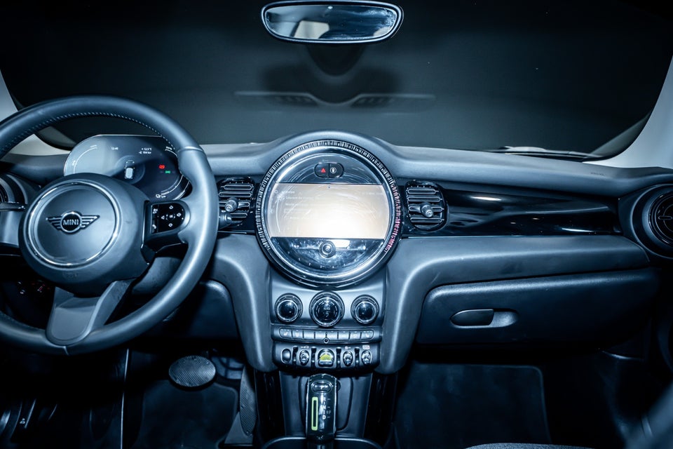 MINI Cooper SE Classic Trim 3d