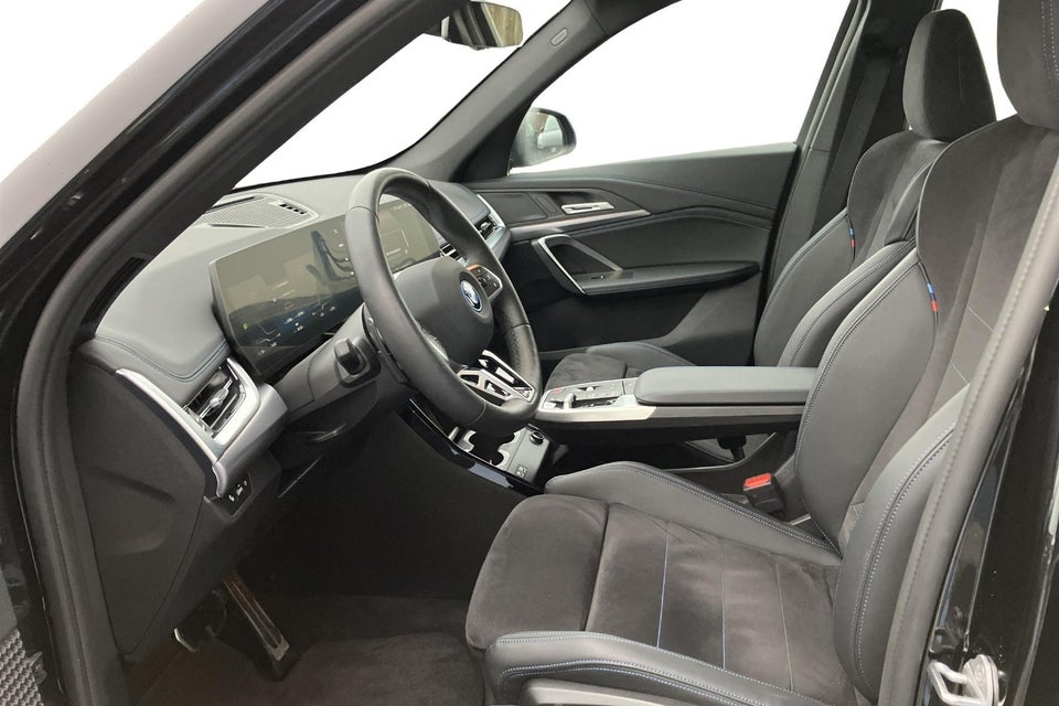 BMW iX1 eDrive20 M-Sport 5d