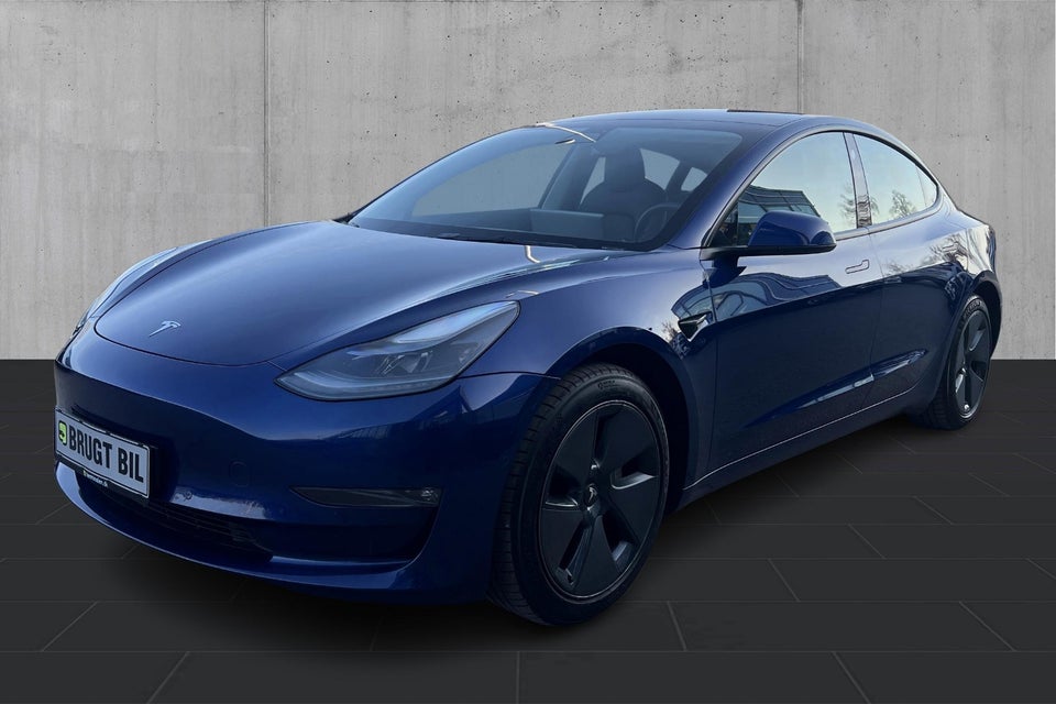 Tesla Model 3 Long Range AWD 4d