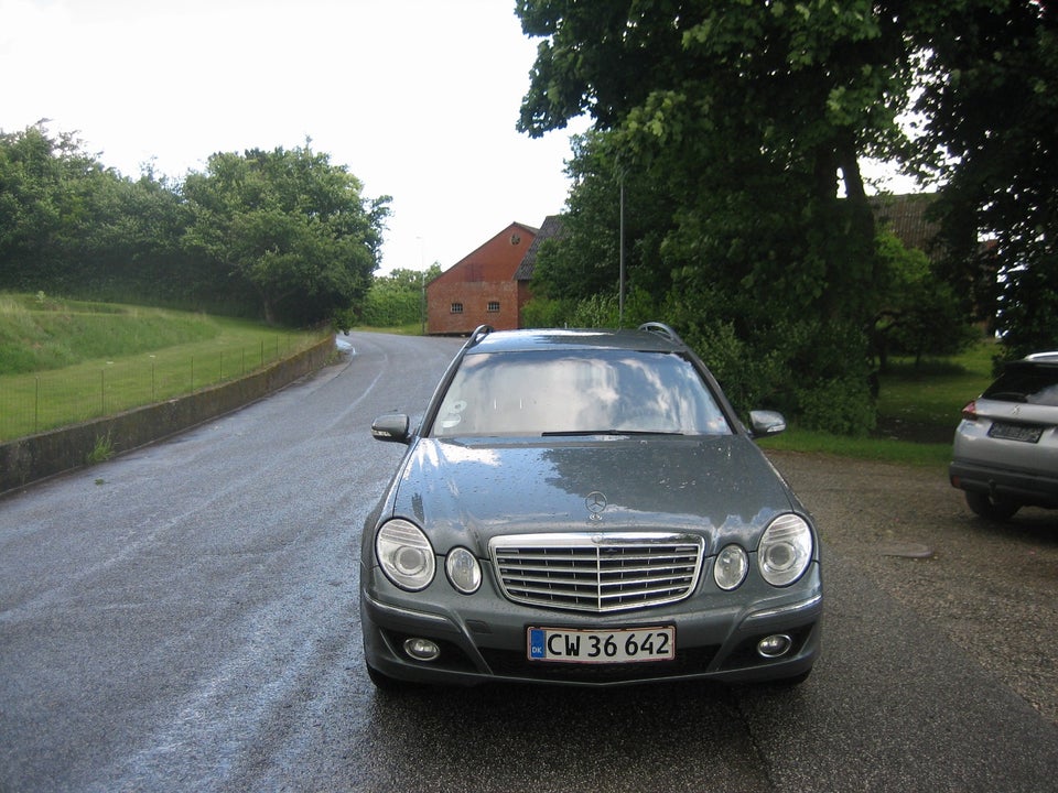 Mercedes E220 2,2 CDi Avantgarde stc. aut. 5d