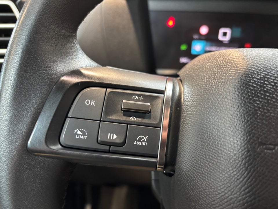 Citroën C4 1,2 PureTech 100 Iconic 5d