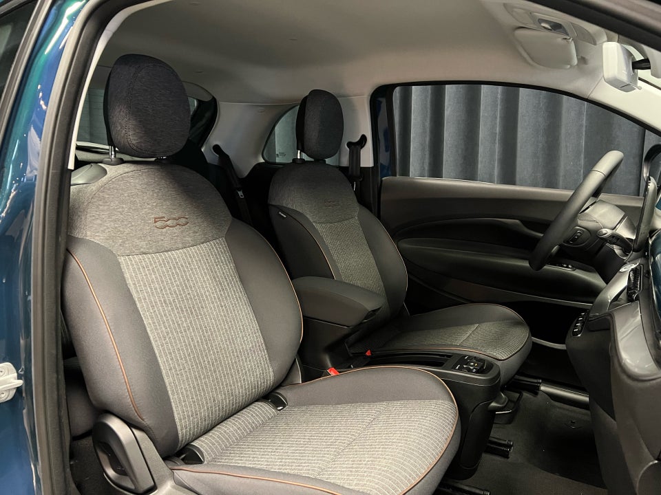 Fiat 500e 42 Icon 3d