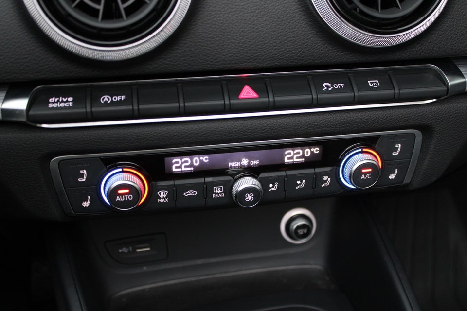 Audi A3 35 TFSi Sport Cabriolet S-tr. 2d