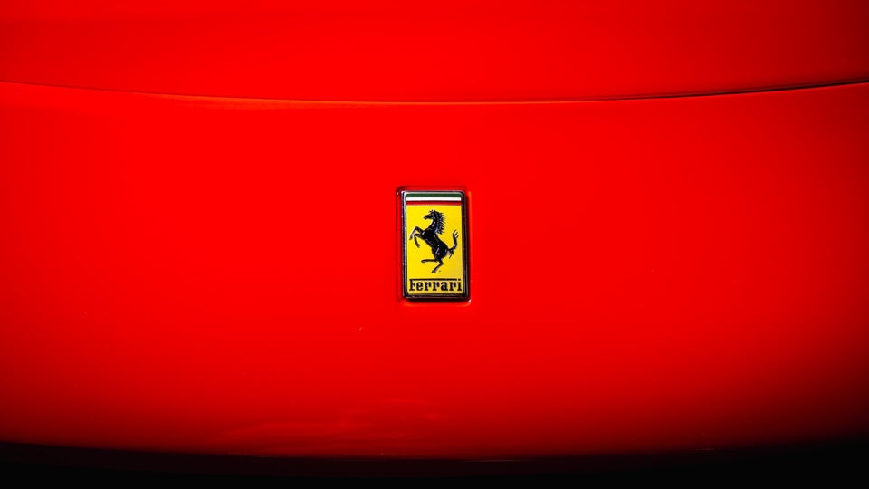 Ferrari 296 GTB 2,9 DCT 2d