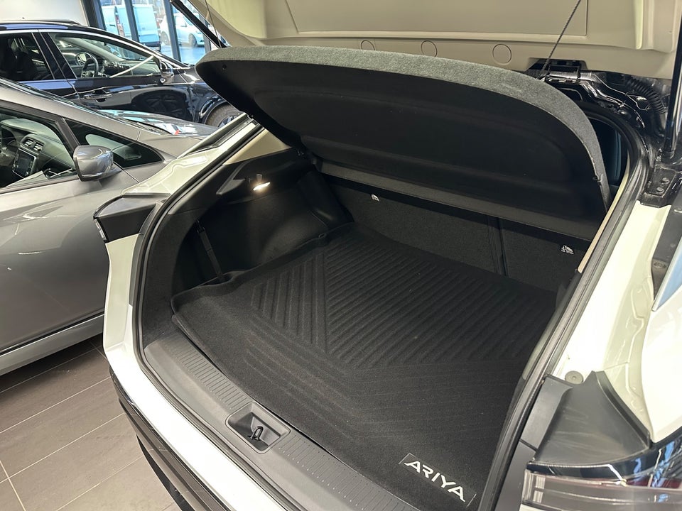 Nissan Ariya 63 Engage 5d