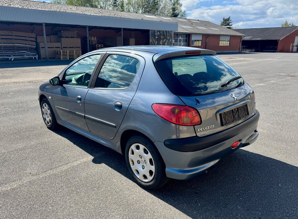 Peugeot 206 1,4 Edition 5d