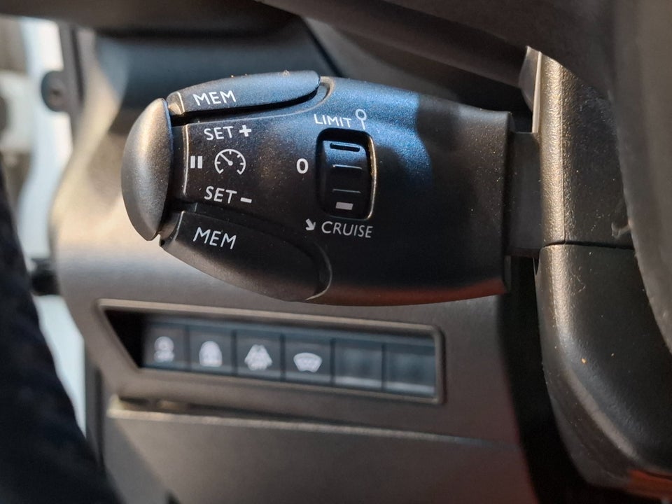 Citroën Berlingo 1,5 BlueHDi 100 Iconic 5d