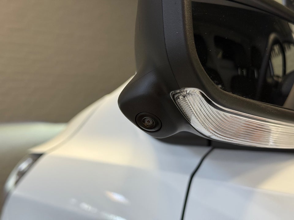 Ford Transit Custom 320 L2 2,0 EcoBlue Sport aut.