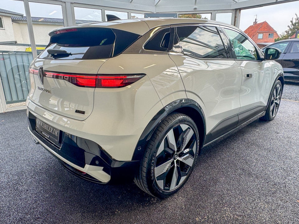 Renault Megane E-Tech 60 Techno+ 5d