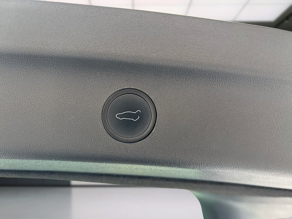Tesla Model Y RWD 5d