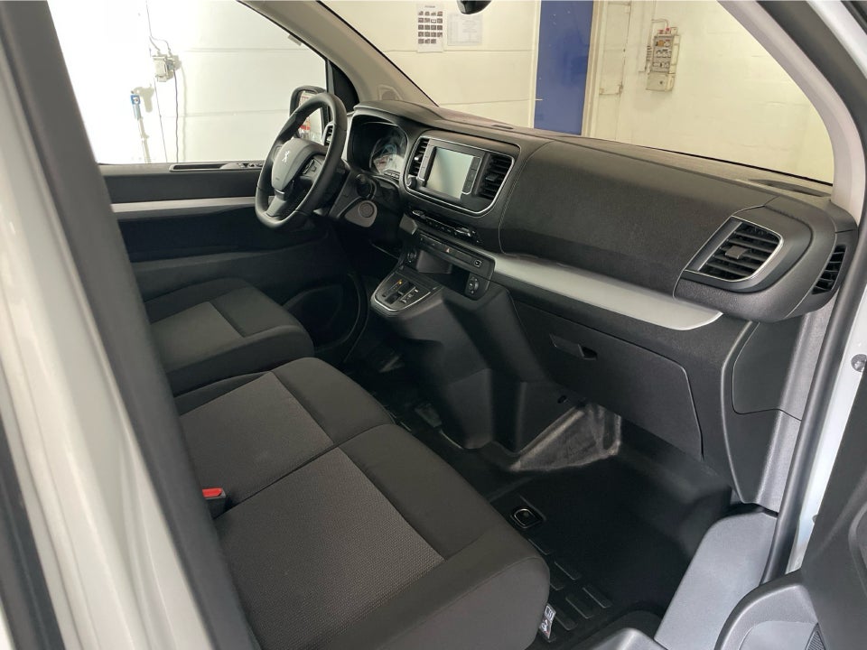 Peugeot e-Expert 75 L2 Premium Van