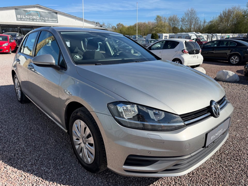VW Golf VII 1,0 TSi 85 Trendline 5d