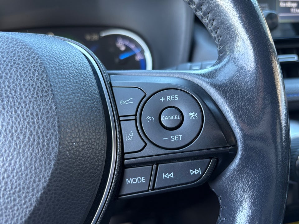 Toyota RAV4 2,5 Hybrid H3 Style MDS 5d