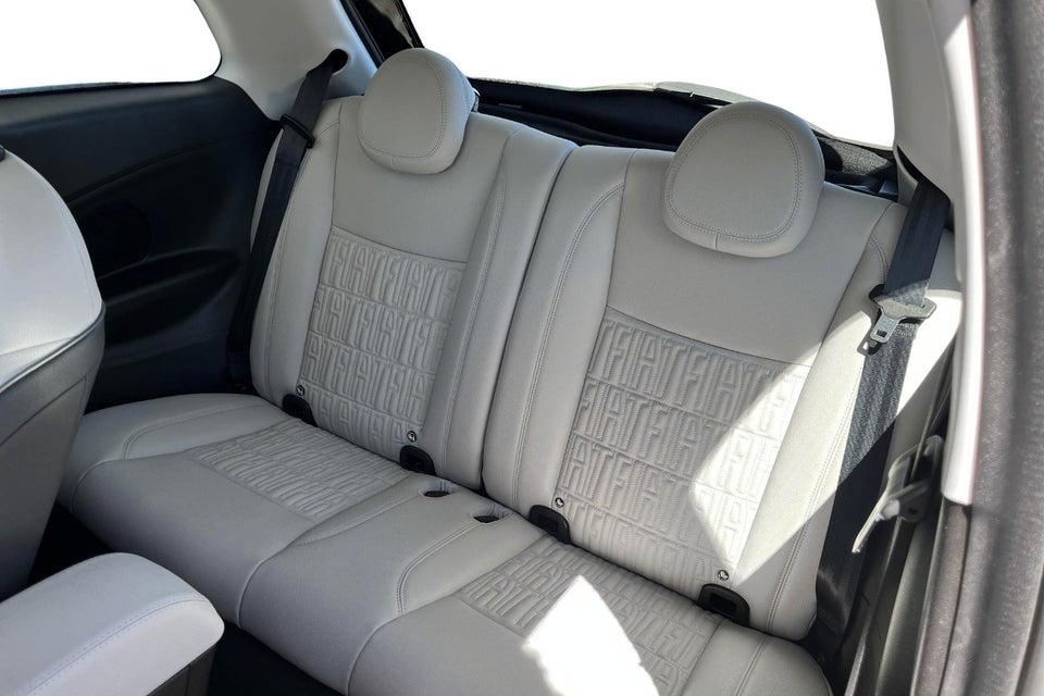 Fiat 500e 42 la Prima by Bocelli 3d