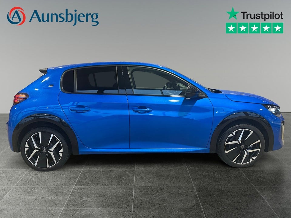 Peugeot e-208 54 GT 5d