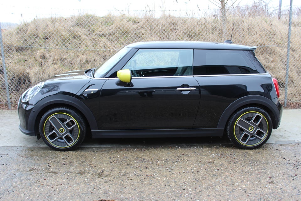 MINI Cooper SE Edition Premium Plus 3d