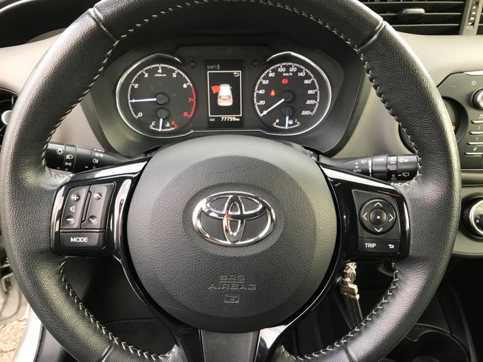 Toyota Yaris 1,0 VVT-i T2 5d