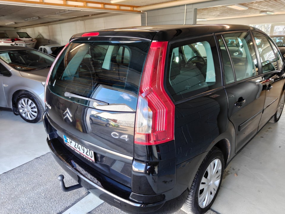 Citroën Grand C4 Picasso 1,8 16V Prestige 7prs 5d